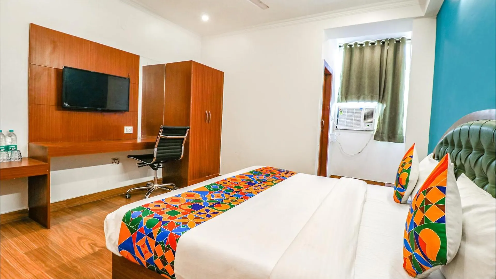 *** Hotel Fabhotel Lime Tree Near Yashobhoomi Convention Centre Delhi  India